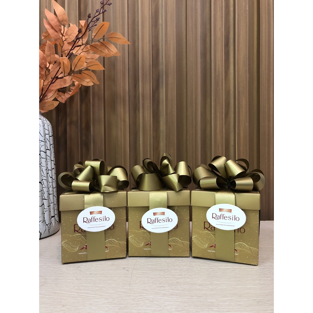 Socola phủ dừa Raffesilo hộp nơ