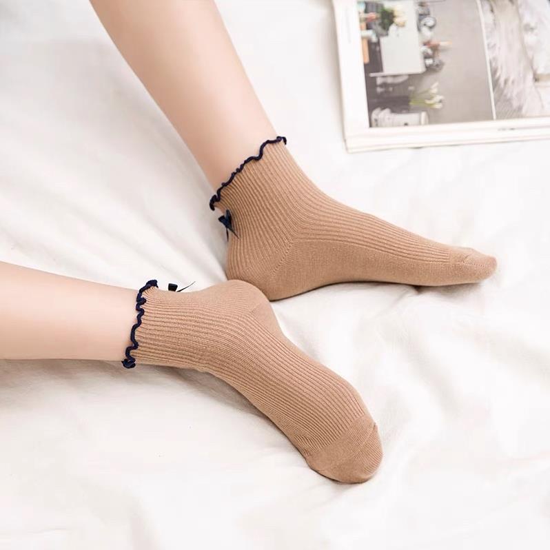 Tất vớ nữ trà sữa cổ bèo Softie chất liệu vải Hàn co giãn bốn chiều, kiểu dáng trơn phong cách hiện đại