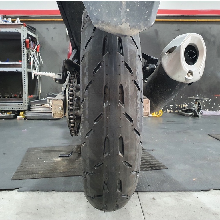 Vỏ Michelin Pilot Moto GP 120/70-17 (220086)