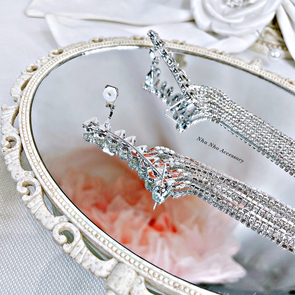 Khuyên Vành Tai Đá Hình Cánh Tua Rua Ấn Tượng NHÀ NHỎ 1457