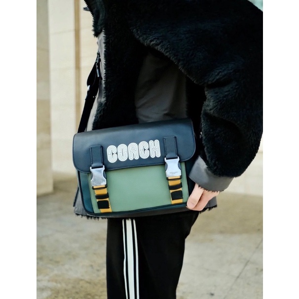 Túi đeo chéo Coach thời trang cao cấp 2022