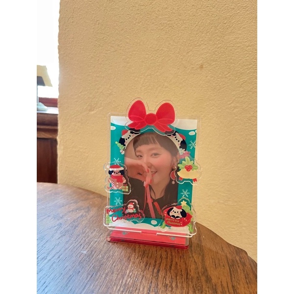 Standee card/Card holder gắn charm - Khung ảnh acrylic giáng sinh/noel trưng bo góc