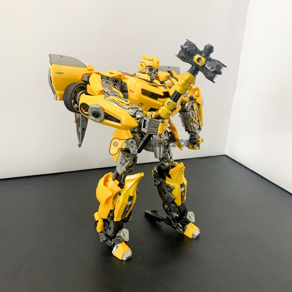 Mô Hình Transformer Bumblebee Chất liệu: Nhựa và hợp kim  Kích thước: 22cm