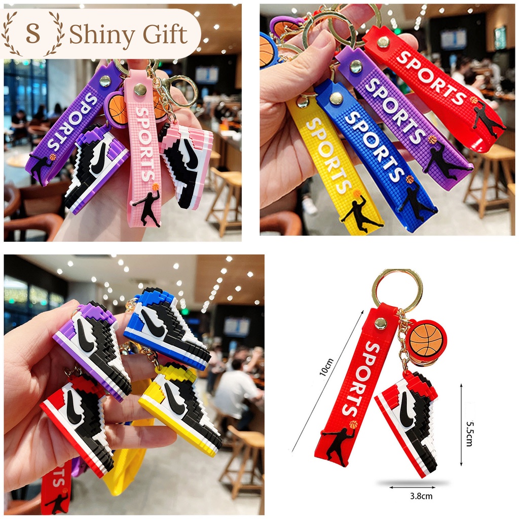 Móc khóa hình giày thể thao