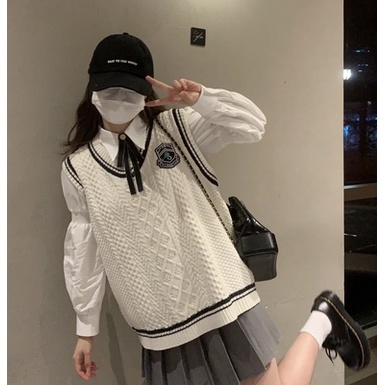 Áo vest len gile phối viền màu trắng kem dáng suông style nữ sinh Hàn Quốc đáng yêu