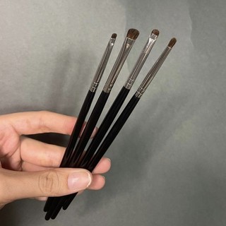 Set 4 cây cọ tan vùng nhỏ, đi highlight nhỏ và vẽ mắt