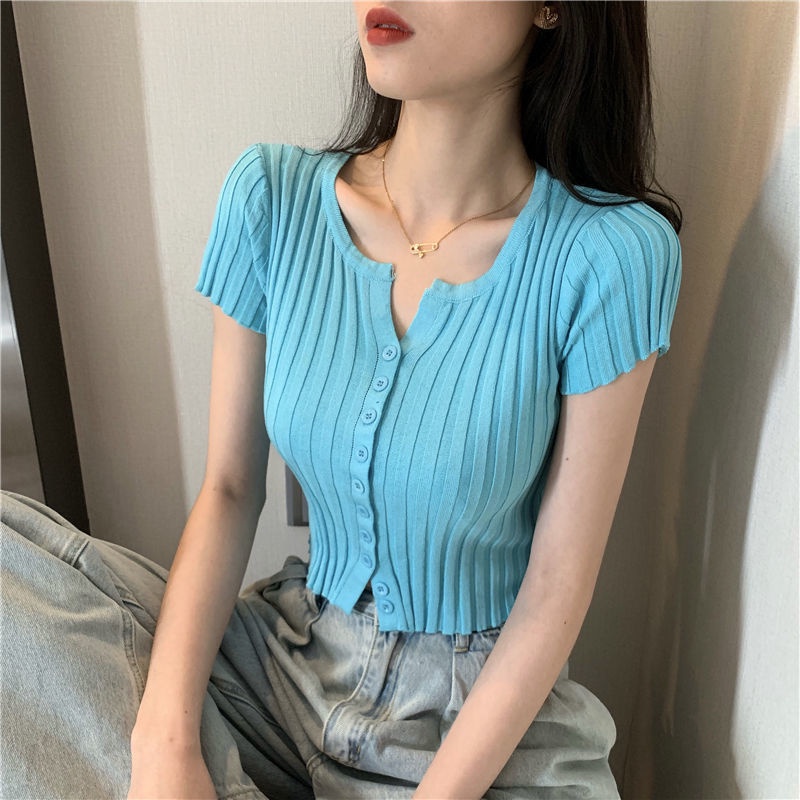 Áo len cổ khoét Quảng châu khuy