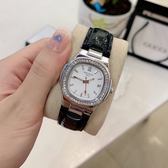 Đồng hồ nữ patek philippe dây da, cáo cấp, đính đá, có bảo hành.