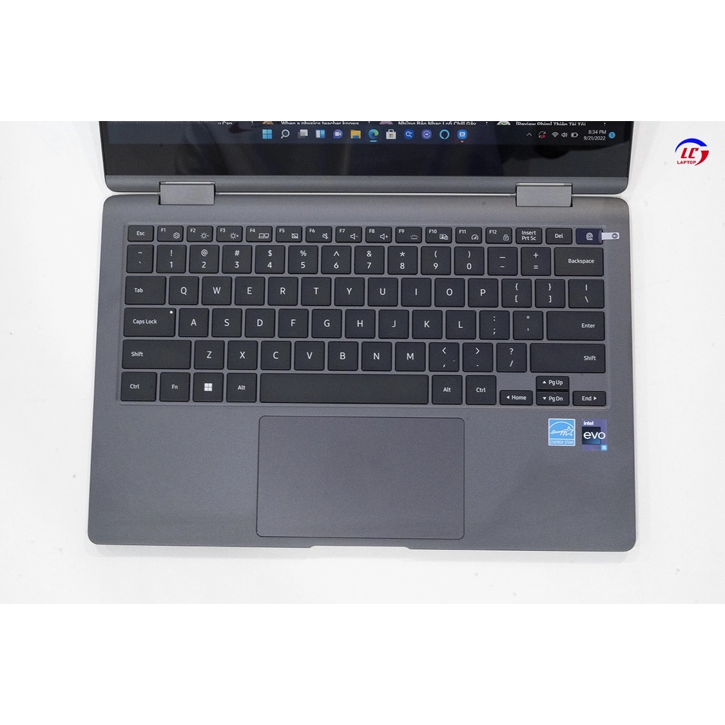 Laptop Samsung Galaxy Book 2  2in1 Xoay Gập