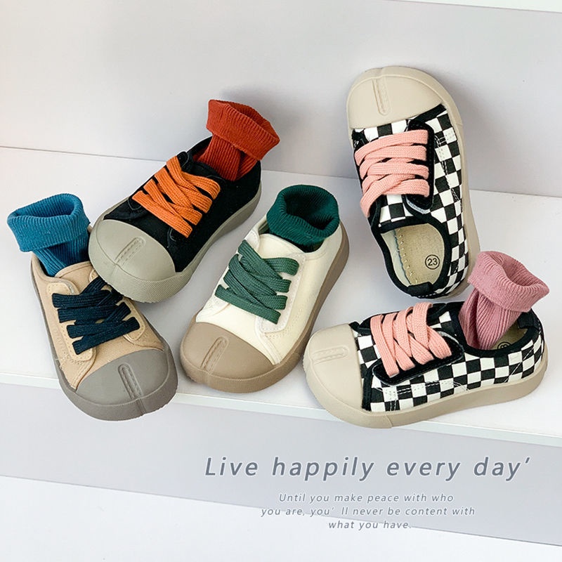 Giày Thể Thao Vải Canvas Giả Hai Màu Đen Trắng Thời Trang Mùa Xuân Cho Bé Mẫu Giáo