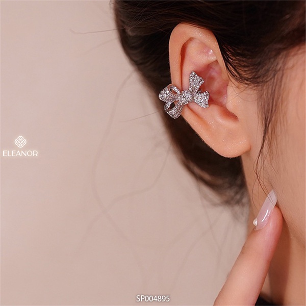 Bông tai nữ gắn vành Eleanor Accessories hình nơ đính đá phụ kiện trang sức sang chảnh ( một chiếc )