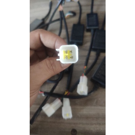 Đèn pha 7 màu xmen Neo cho ae độ chế