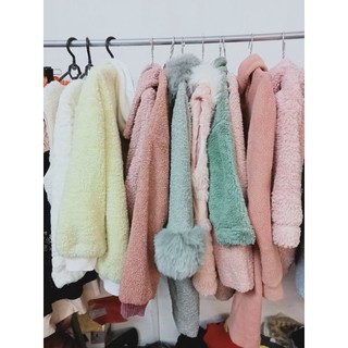 áo khoác chốt trên live