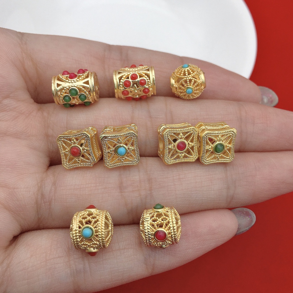 Hạt Xỏ Lỗ Màu Vàng Cát / Xanh Dương Dùng Làm Vòng Tay DIY