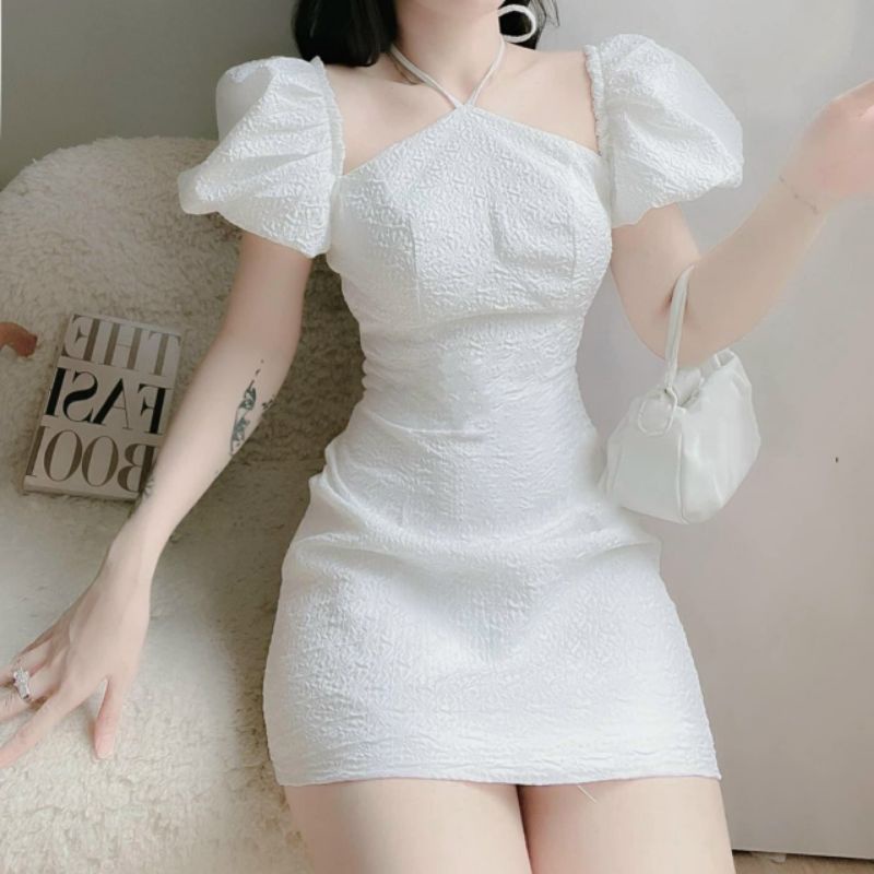 Đầm trắng ôm body gấm xốp cổ yếm Gabi Dress
