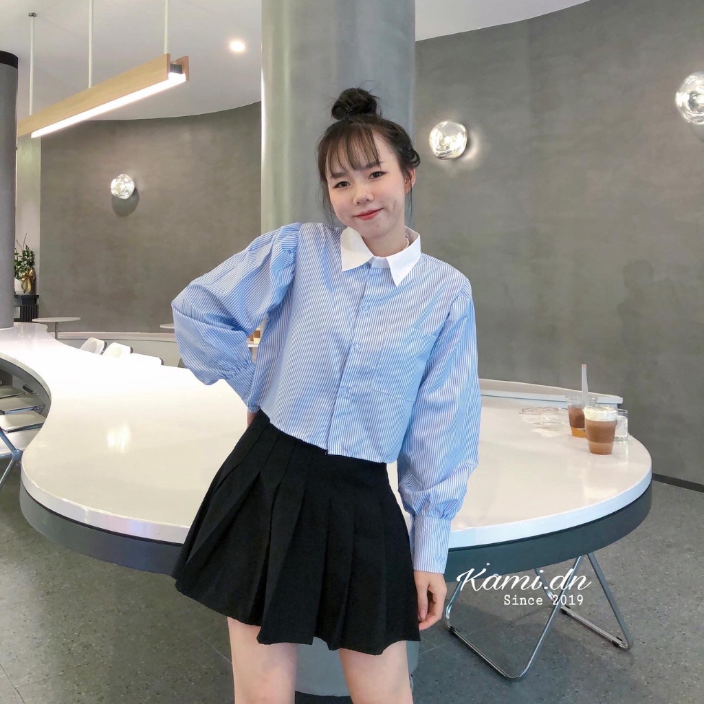 Áo sơ mi croptop kẻ xanh