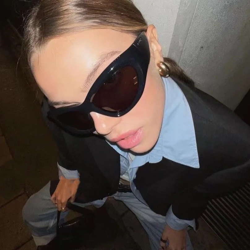 (KIQI-FASHION) COD Kính Mát Chống Tia UV Y2K Thời Trang Cổ Điển Chất Lượng Cao Cho Nam Và Nữ