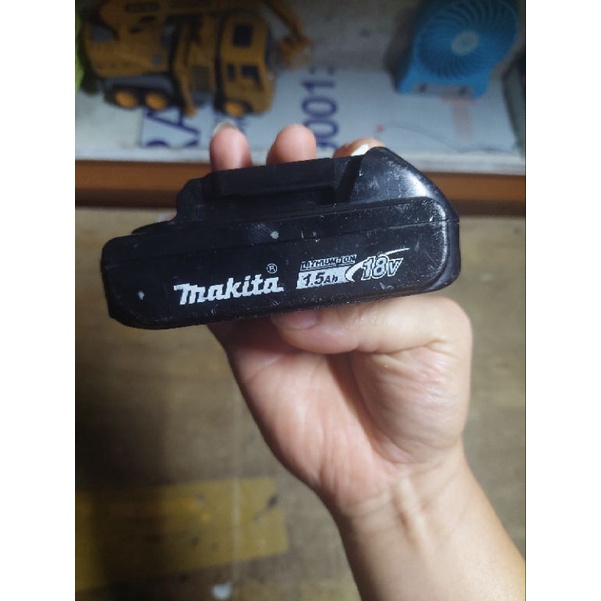 Pin makita zin 18v 1.5ah