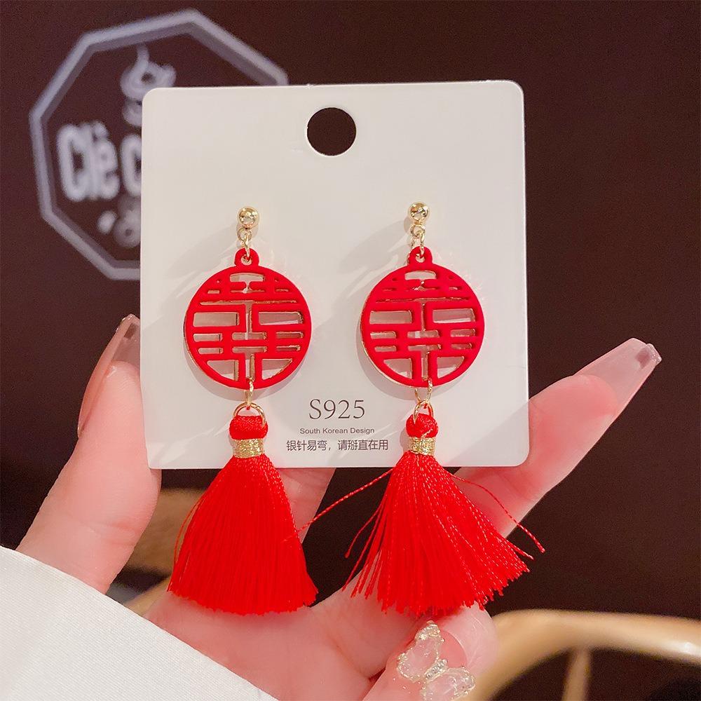 Khuyên Tai Hình Lồng Đèn Đỏ May Mắn Sang Trọng Cho Nữ