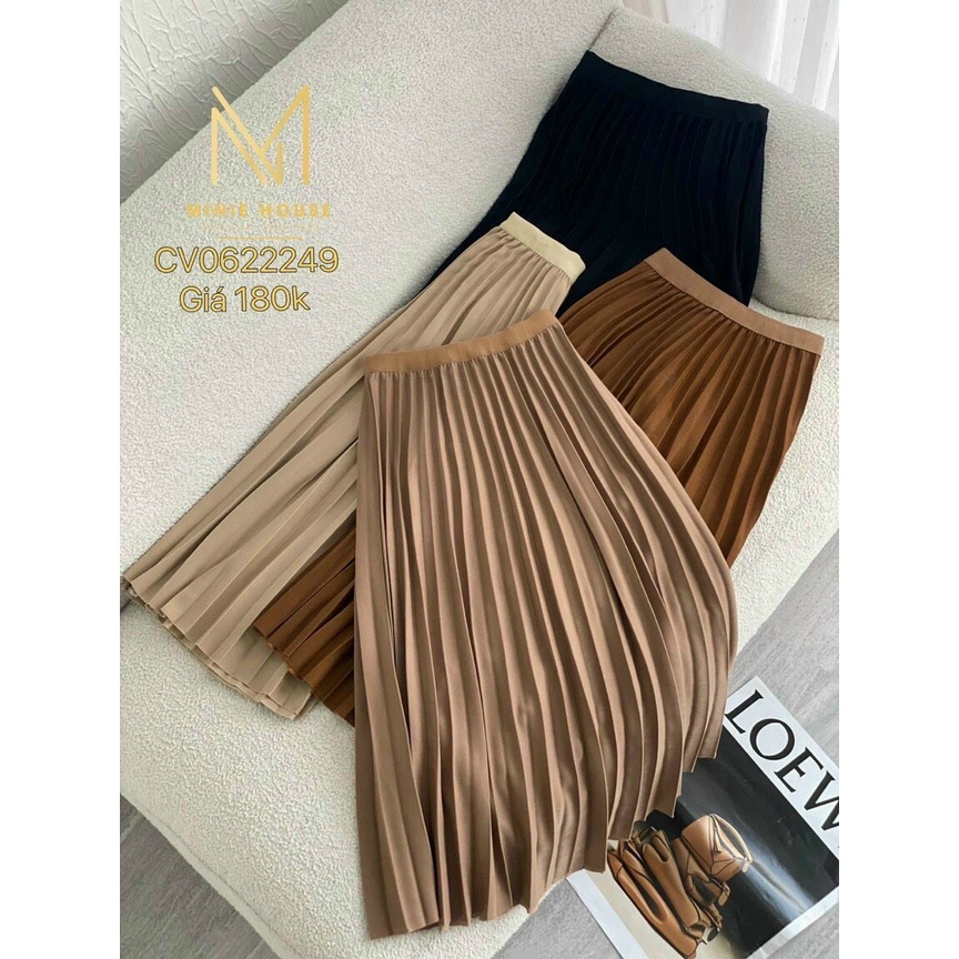 Chân váy dập ly ánh nhũ lên from đẹp, dáng chuẩn