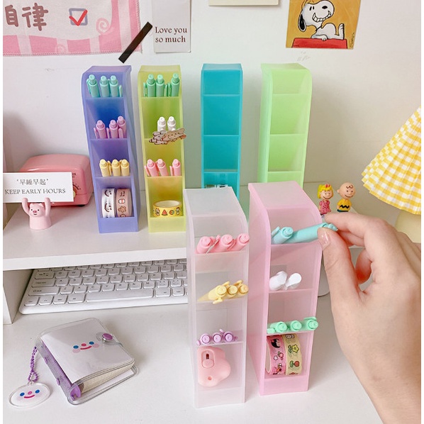 Kệ đựng bút 4 tấng để bàn nhỏ gọn