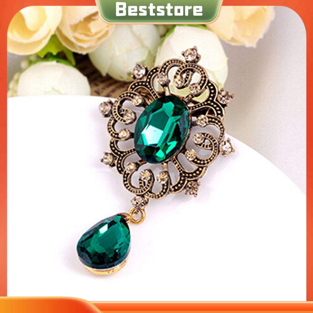 Ghim cài áo hình tròn đính đá sang trọng