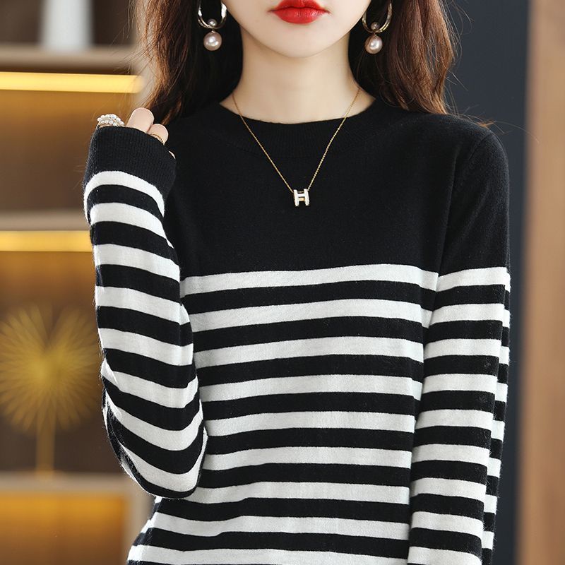 Áo Thun Nữ Dài Tay Cổ Tròn Sọc Ngang Thời Trang Hàn