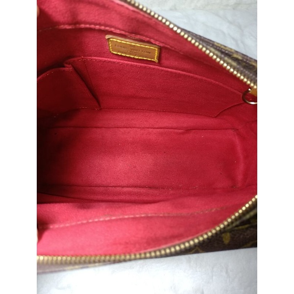 Túi xách si hiệu LV