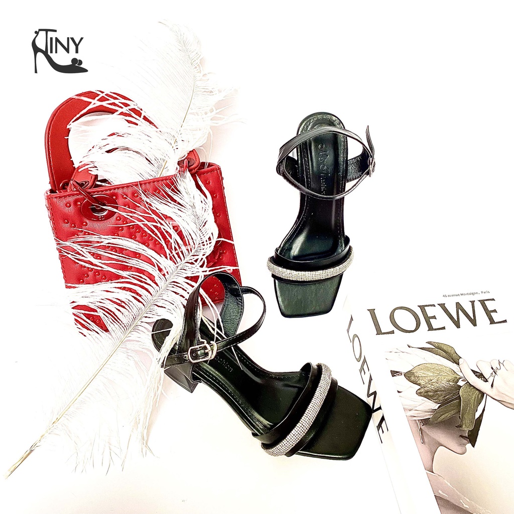 Guốc cao gót nữ kiểu Sandal mũi vuông quai ngang dây hột xoàn sanh chảnh, gót bọc 5 phân chính hãng - TiNy Shoes