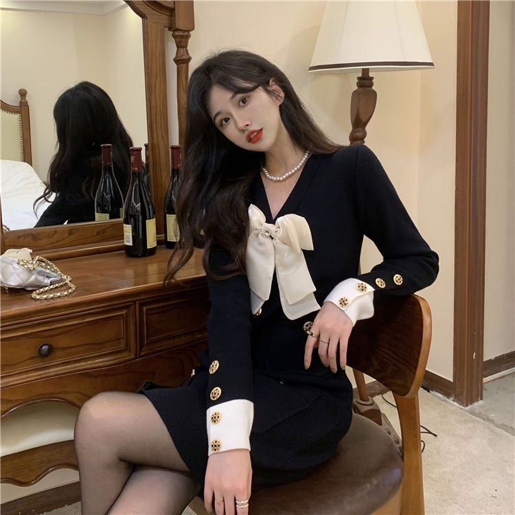 Đầm Dệt Kim Cao Cấp Cổ Chữ v Thắt Nơ Eo Màu Đen Thời Trang Mùa Thu Dành Cho Nữ