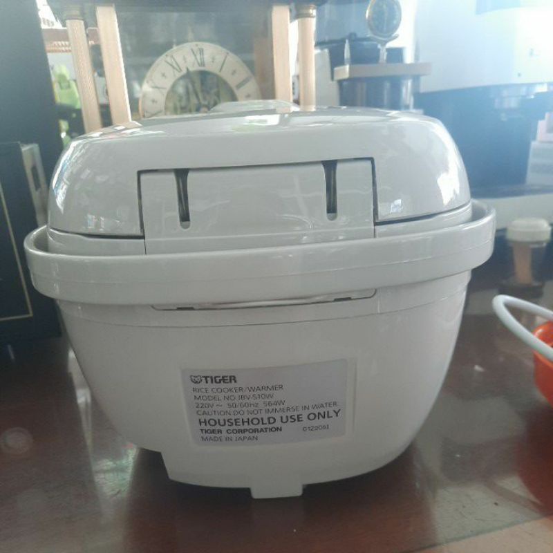 Thanh lý nồi Tiger /NO.JBV-S10V chính hãng.