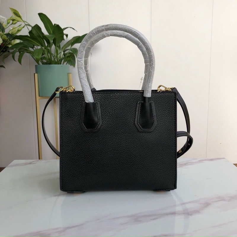 Túi đeo chéo Michael Kors Mercer Medium