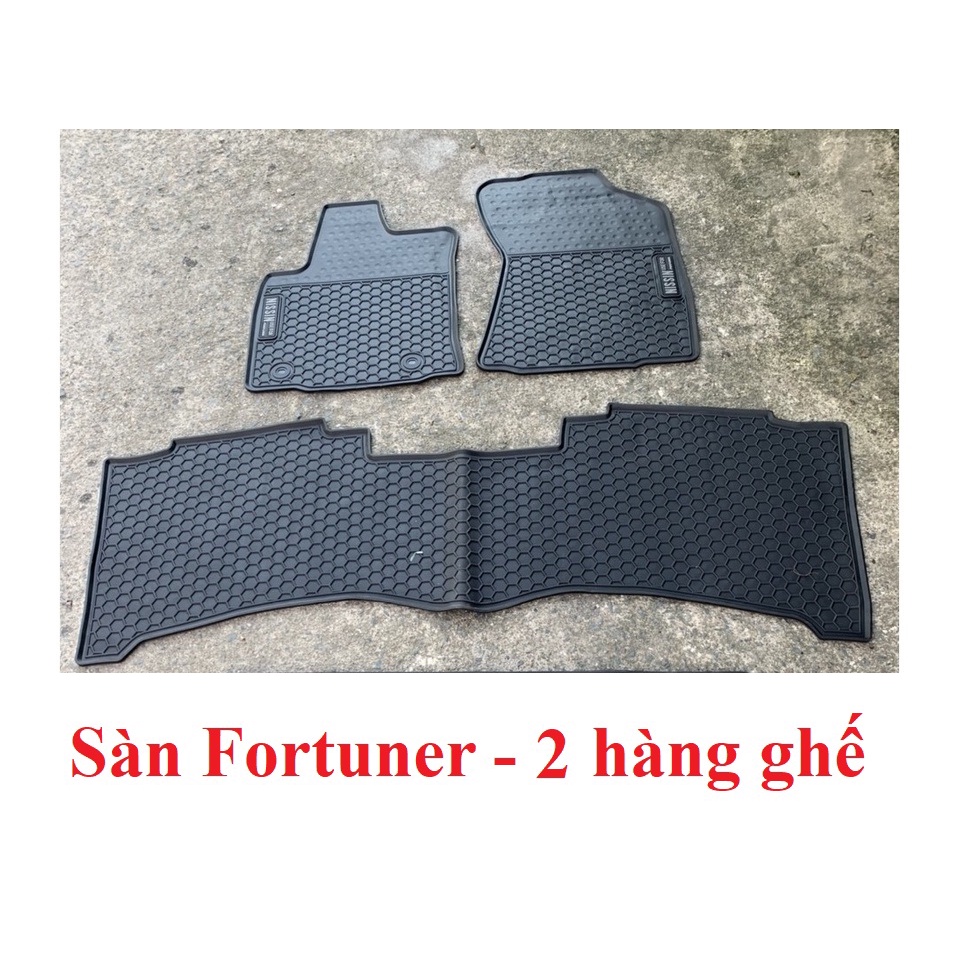 Thảm lót sàn cao su xe Toyota Fortuner 2009- 2021, 2023 cao cấp loại đúc dày theo xe, không mùi, dễ vệ sinh