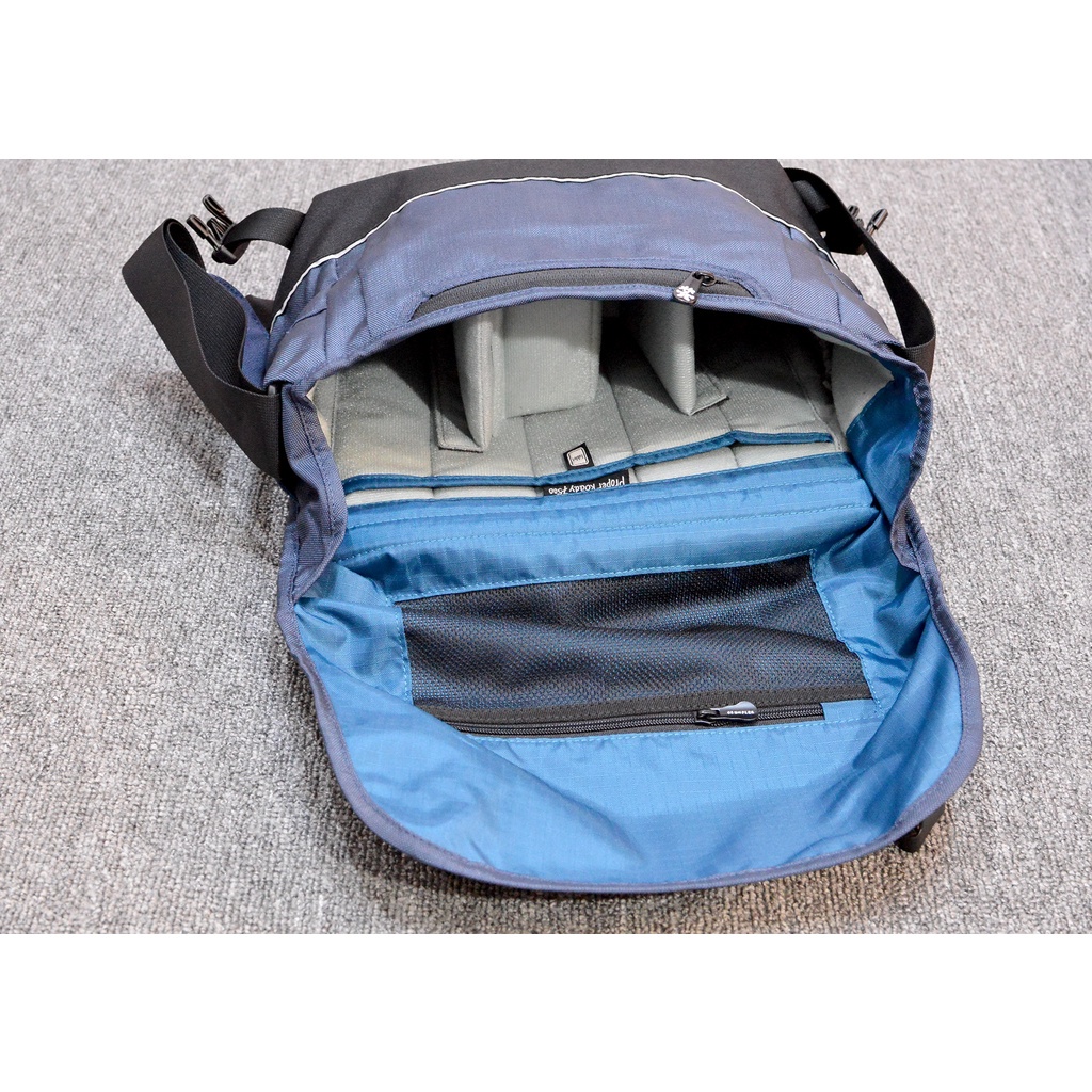 Túi máy ảnh Crumpler Proper Roady 7500 có ngăn iPad