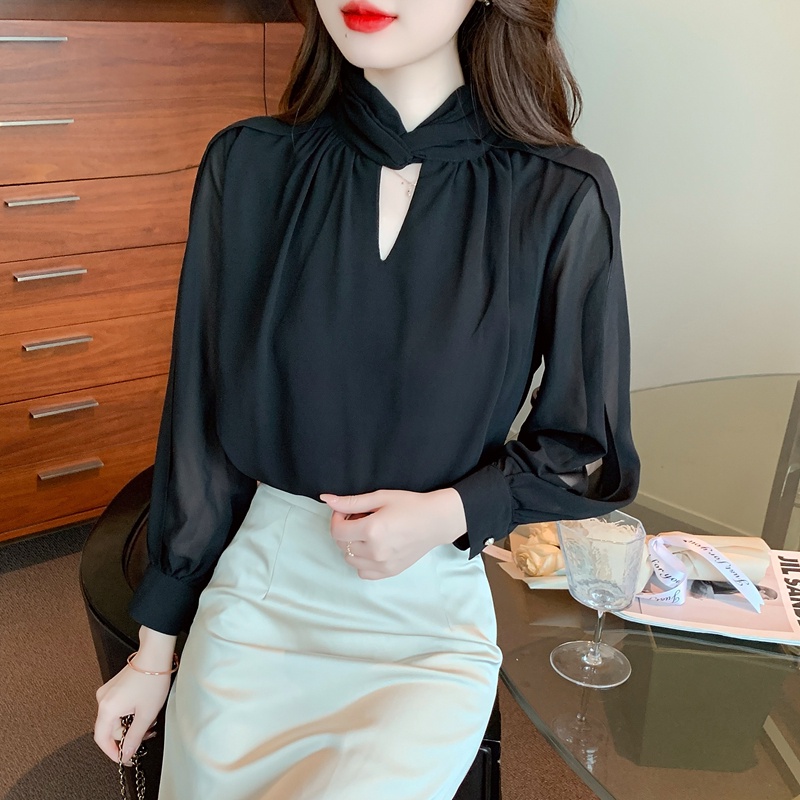Áo Sơ Mi Chiffon Tay Dài Cổ Yếm Hở Lưng Màu Đen Quyến Rũ Dành Cho Nữ