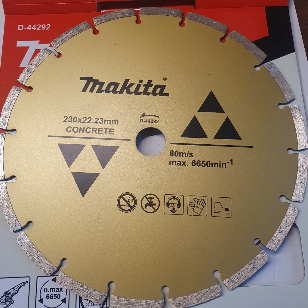 Lưỡi cắt kim cương bê tông Makita (230mm) D-44292