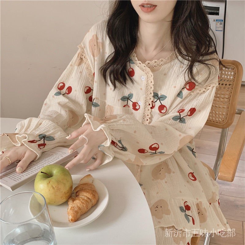 Bộ Đồ Ngủ Phối Ren Họa Tiết Trái Cherry Phong Cách Mới Ngọt Ngào Thời Trang Thu Đông Cho Nữ