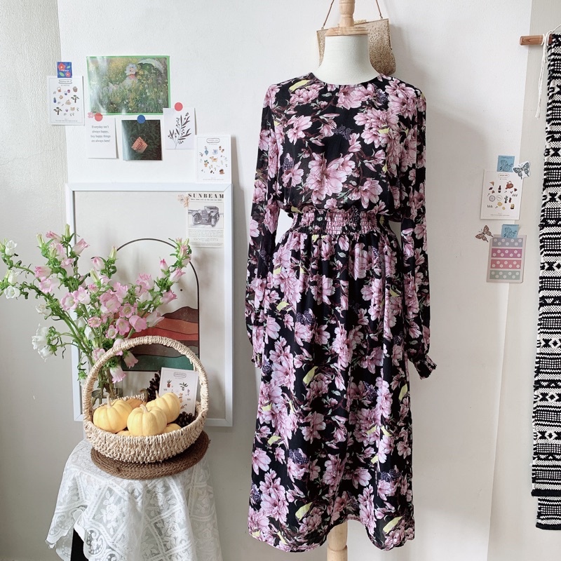 Đầm maxi hoa tím tay dài H&M