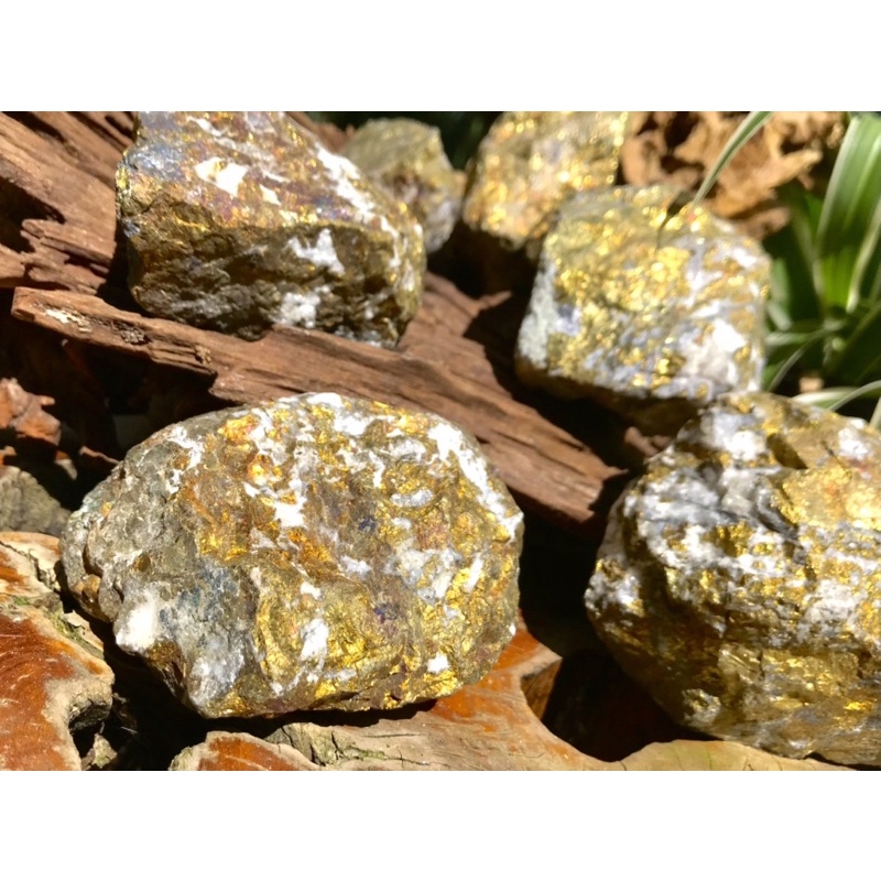 Đá pyrite - vàng găm