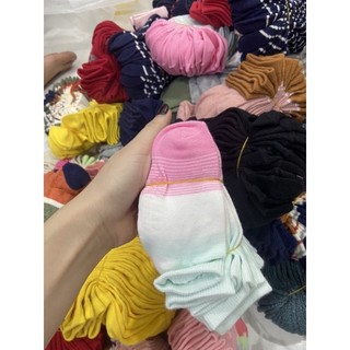 Tất chống trượt Old Navy 1-5y