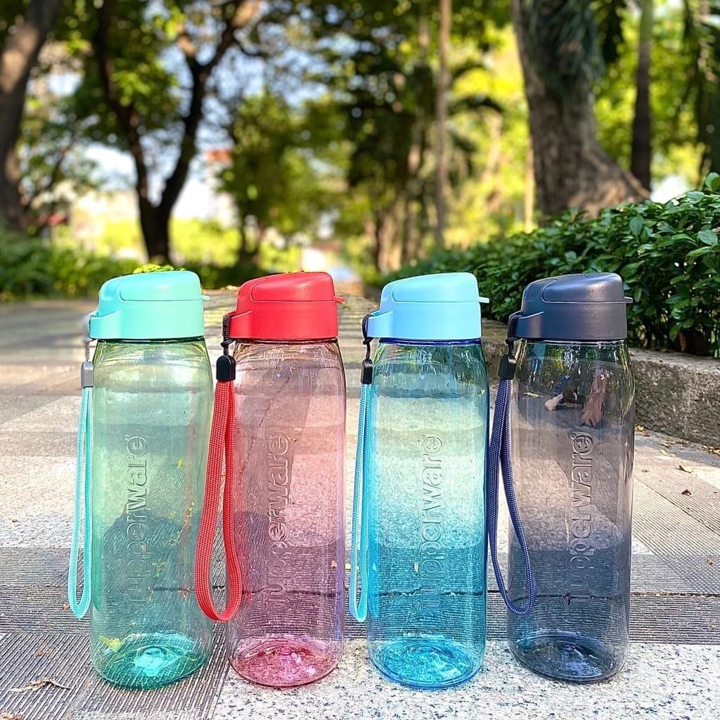 Bình nước thân trong đựng được nước sôi Tupperware 750ml  Lohas chất liệu nhựa nguyên sinh cao cấp an toàn sức khỏe