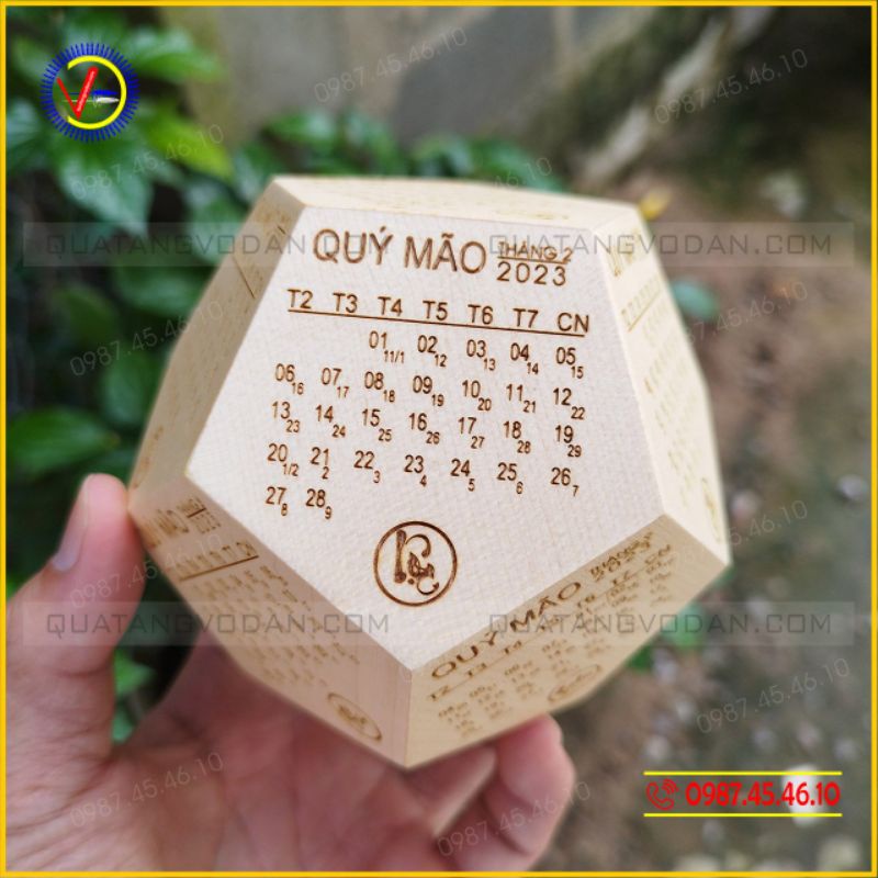 Lịch gỗ 2023 12 MẶT - MAPLE cao cấp để bàn