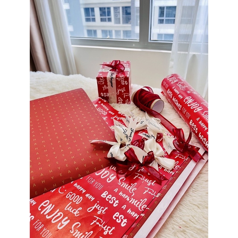 Dịch vụ gói quà kèm theo sản phẩm của shop