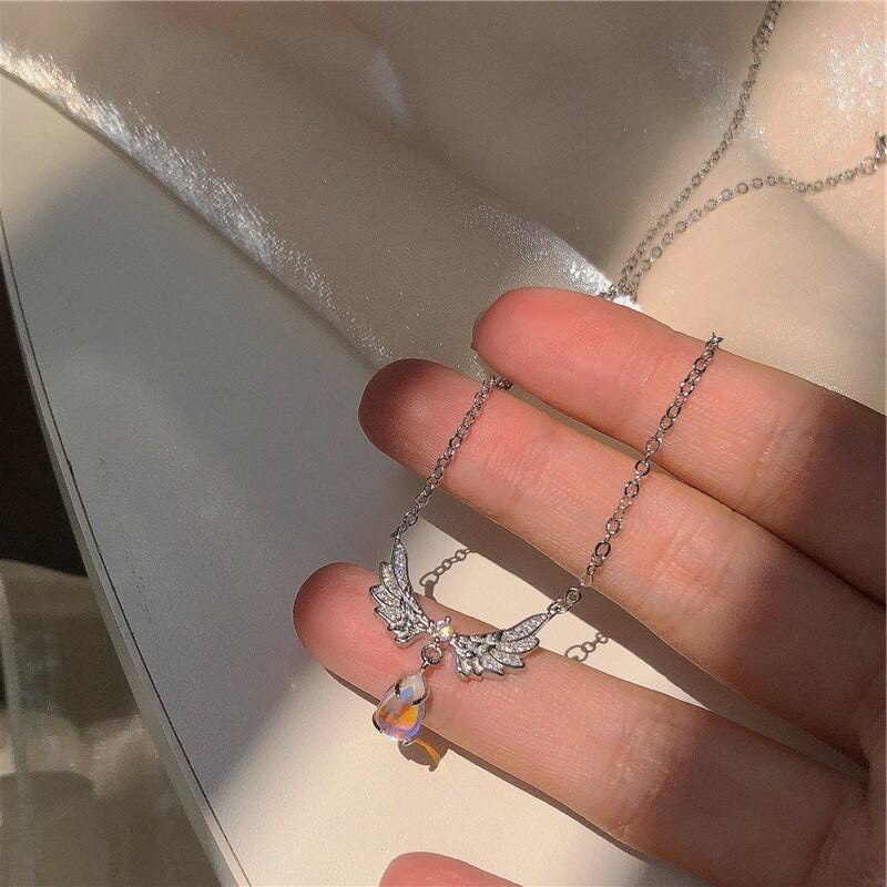 Vòng cổ Mặt Hình Cánh Thiên Thần Đính Đá Mặt Trăng Thiết Kế Đơn Giản Sang Trọng Dễ Phối Đồ CFH CEP