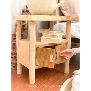 Tab đầu giường mẫu 02 decor kích thước d50xr35xc53 cm