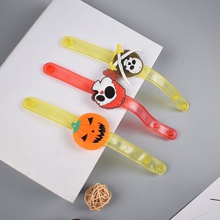 Vòng tay phát sáng Halloween có đèn