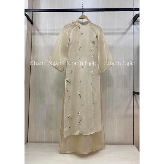 Áo dài cách tân cúc chi họa tiết thêu hoa nổi tay xuông nhẹ nhàng