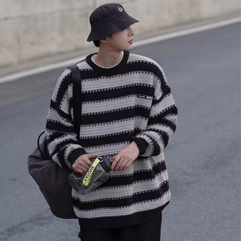 ♞AFF LIGA♞ Áo Sweater Dáng Rộng Cổ Tròn Kẻ Sọc Thời Trang Mùa Thu Cho Nam