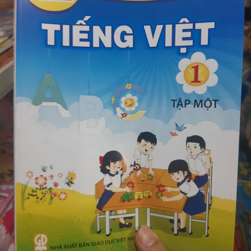 Đồ chơi. TV 1 tập 1 kèm 1 cây chì 2B