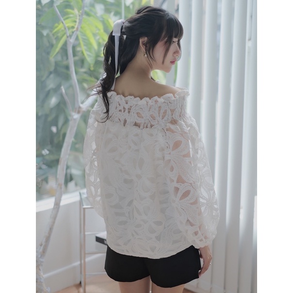 Áo hở vai ren &quot; Sandera Top&quot; Ellyclothing